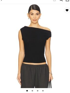 Leset Lauren asymmetrical shoulder top